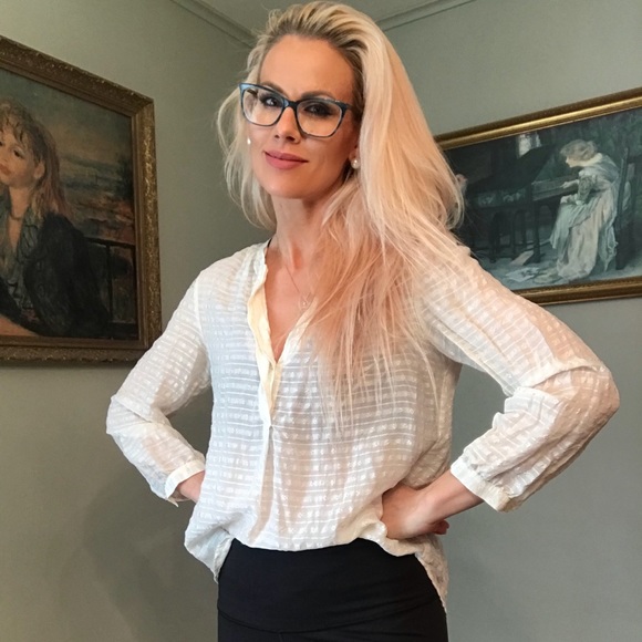 Madewell Tops - Madewell semi sheer Silk Blouse Medium